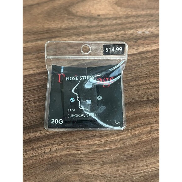 Nose Piercing Stud Rings 20g Anchor Stud Clear Plastic Stud Nose Ring Plastic - Picture 4 of 4